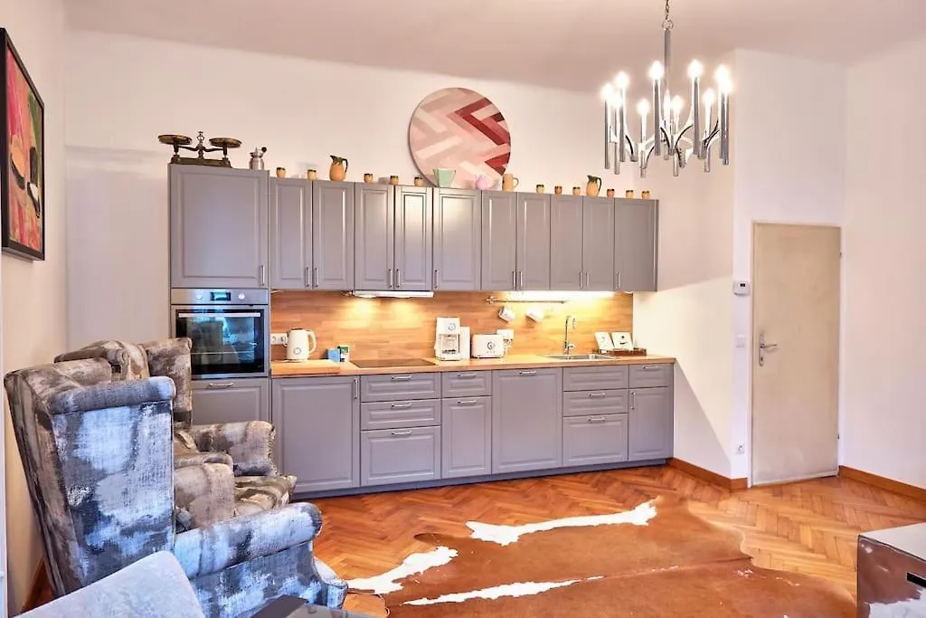 Appartamento Slow Living I Schoenbrunn Und Park Naehe I Bahnhof Vienna 0*,