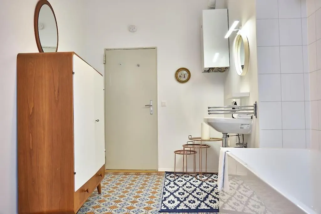 Appartamento Slow Living I Schoenbrunn Und Park Naehe I Bahnhof Vienna 0*,