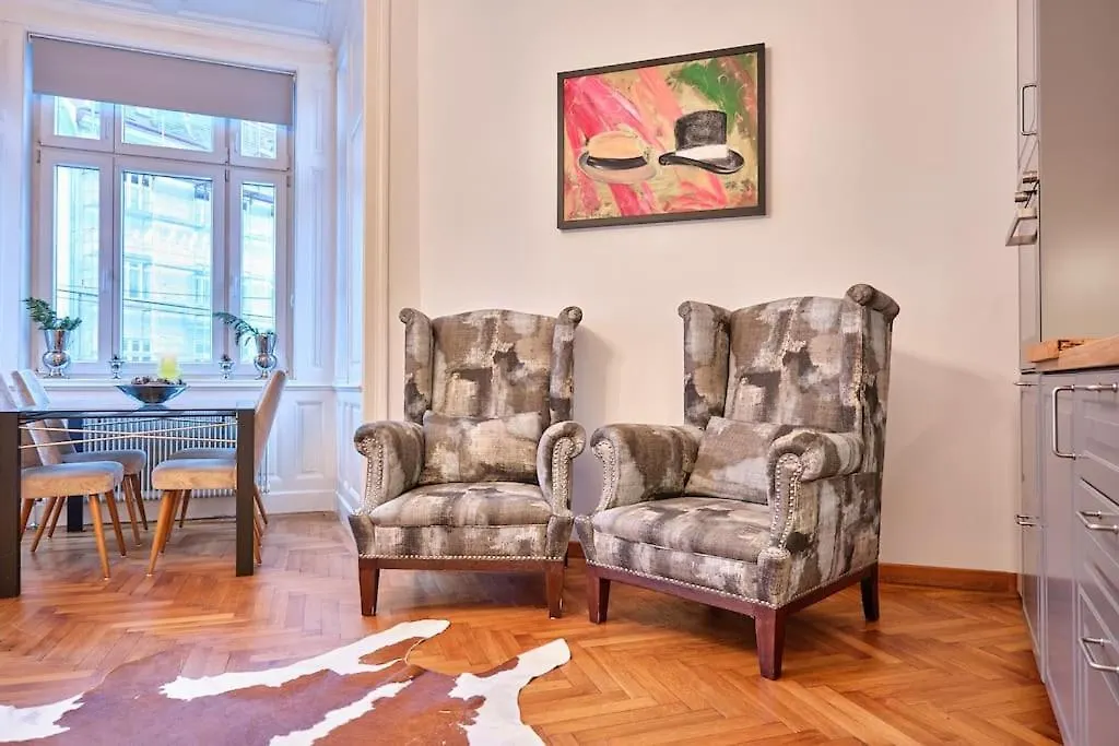 Appartamento Slow Living I Schoenbrunn Und Park Naehe I Bahnhof Vienna